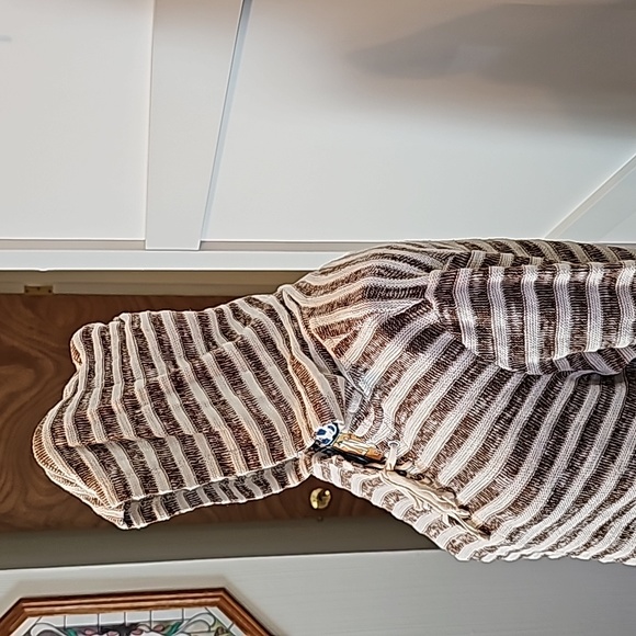 Sonoma Large sweater with hood. - Picture 2 of 7